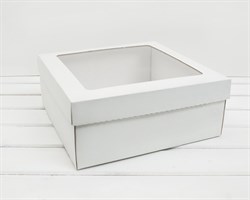 Коробка с окошком, 30х30х12 см, крышка-дно, белая