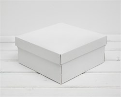 Коробка из плотного картона, 20х20х9 см, крышка-дно, белая