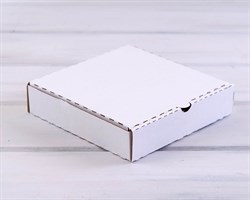 УЦЕНКА Коробка 19х19х4 см из плотного картона, белая