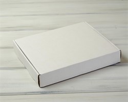 УЦЕНКА Коробка плоская 29х24х4,5 см, белая