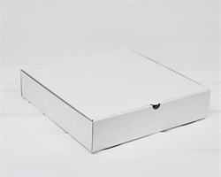 Коробка из плотного картона 31х31х7 см, белая