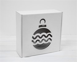 УЦЕНКА Подарочная новогодняя коробка с окошком «Игрушка», 25х25х10 см, белая