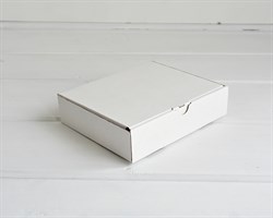 Коробка плоская, 18х14,5х4 см, белая