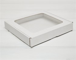 Коробка плоская с окошком, 22,5х19,5х3,5 см, белая